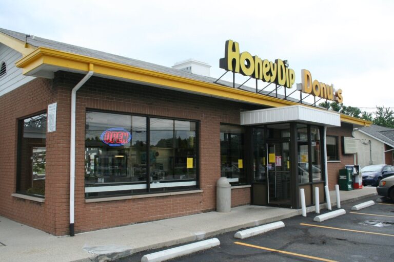 Friday Food Bites: HoneyDip in danger; JT’s, Hank’s, Kyushu expanding; Bier Stube returning Friday Food Bites: HoneyDip in danger; JT’s, Hank’s, Kyushu expanding; Bier Stube returning