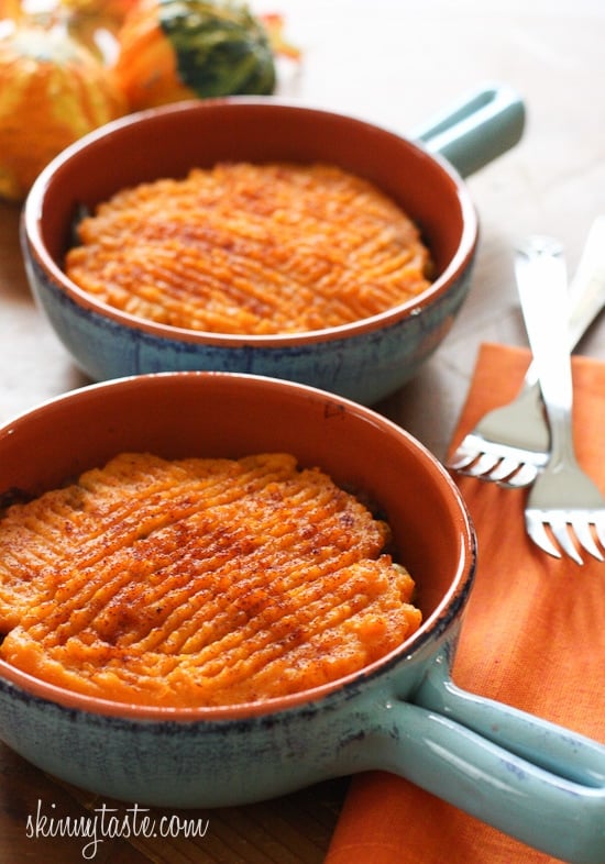 Shepherd's pie filled with ground turkey sautéed with mixed vegetables, sliced mushrooms and fresh herbs with a savory garlic sweet potato topping.