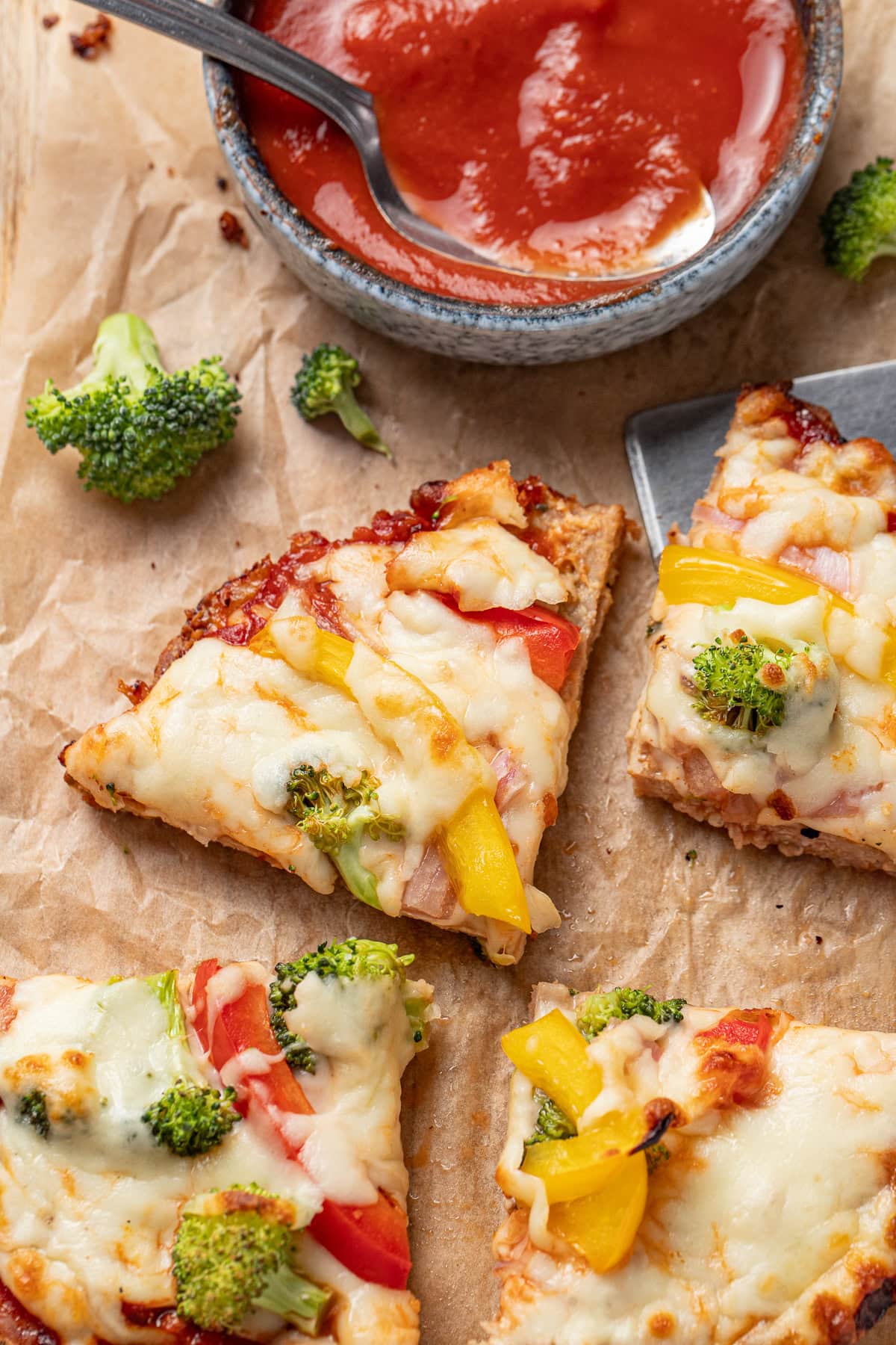 Chicken Crust Pizza with Vegetables