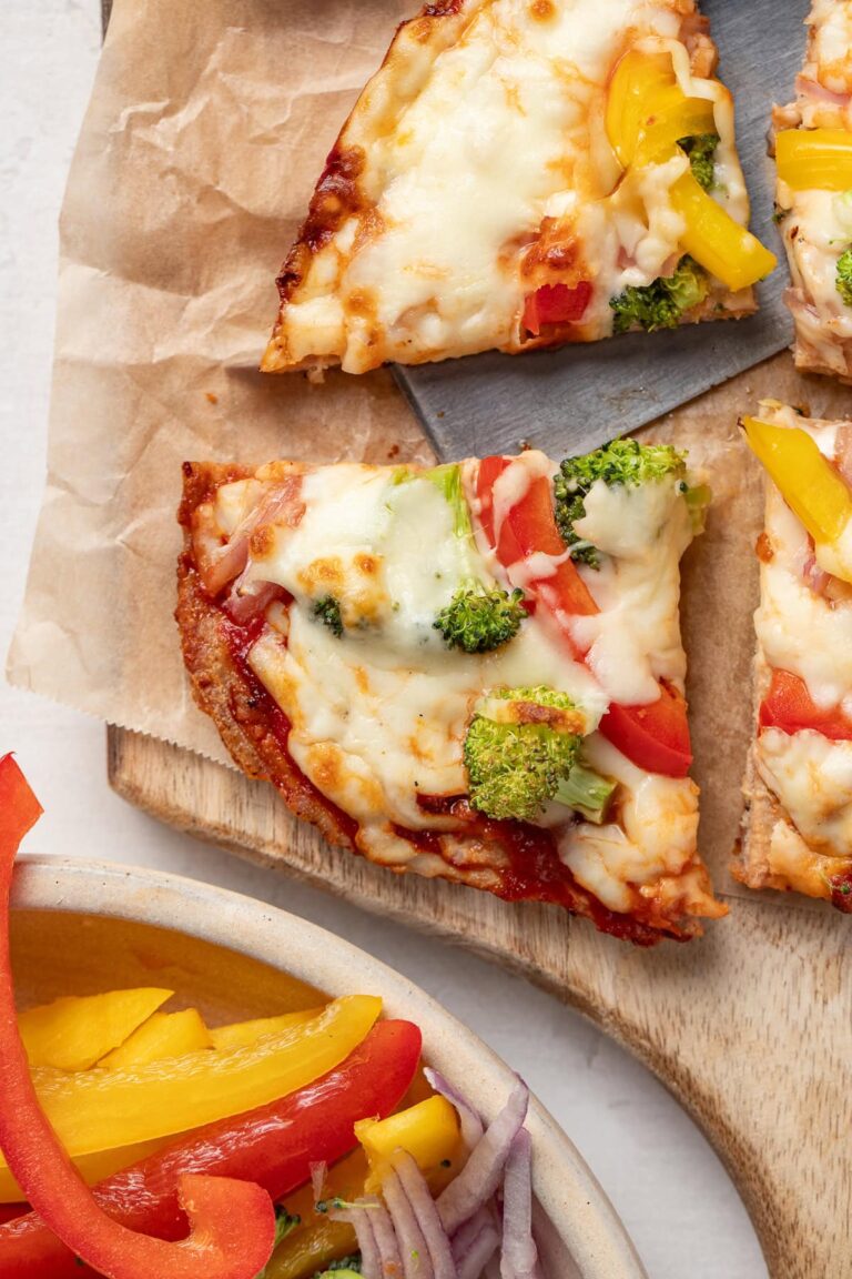 Chicken Crust Pizza (High-Protein) – Skinnytaste Chicken Crust Pizza slice