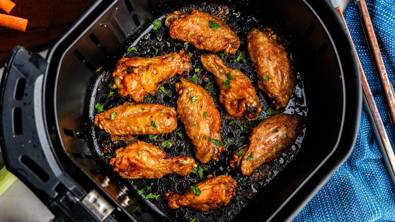 Crispy Air Fryer Chicken Wings