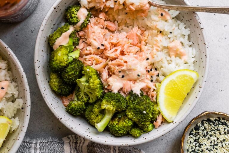 Smashed Salmon Broccoli Rice Bowls (Sheet Pan Dinner) Smashed Salmon Broccoli Rice Bowls (Sheet Pan Dinner)