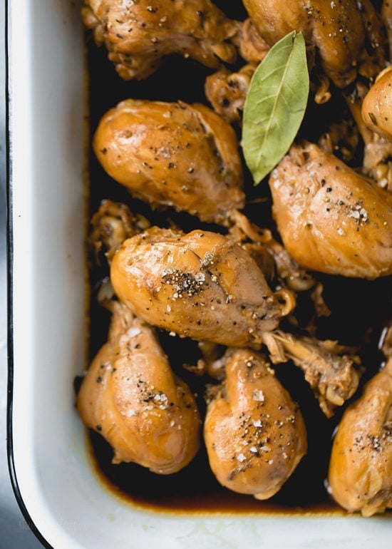 Chicken braised in vinegar and soy sauce.
