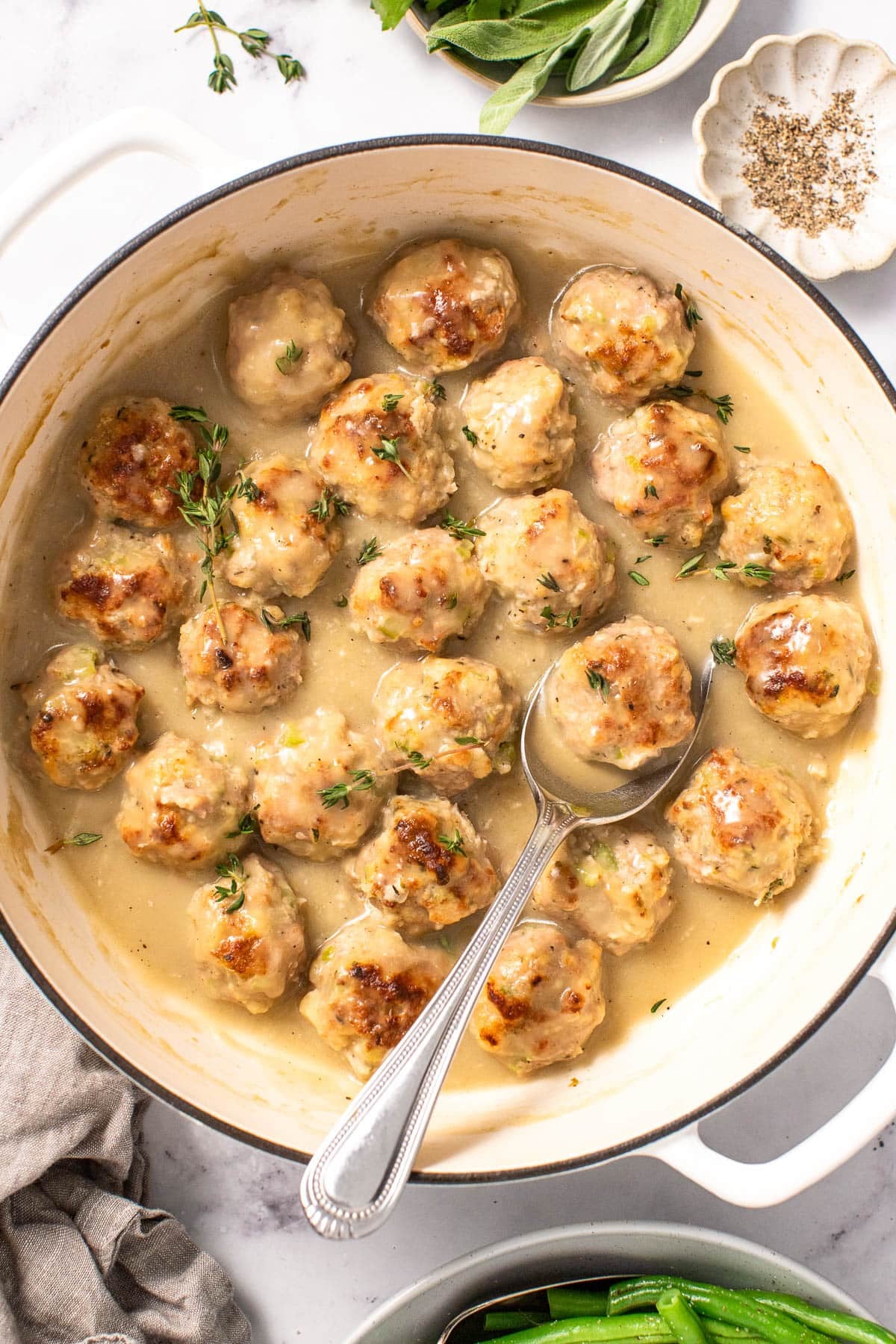 Thanksgiving Turkey Meatballs and Gravy