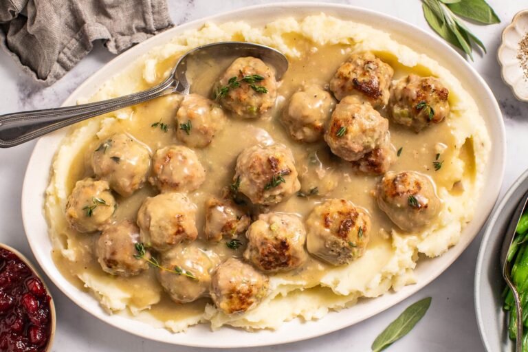 Thanksgiving Turkey Meatballs and Gravy (With Stuffing)